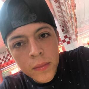 Meet your Posher, Esteban